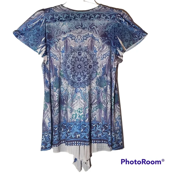 Simply Emma plus size 2X geometric print short sleeves gathered front top. 618 - Picture 5 of 5